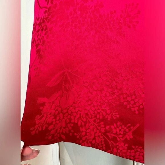 Vintage Maggy London 100% Silk Cranberry Holiday Red Floral Pencil Skirt Size 12 - Picture 4 of 7